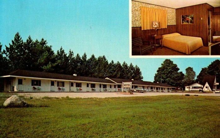 Travelers Motel & Tee Pee Restaurant (Tee Pee Motel) - Old Postcard (newer photo)